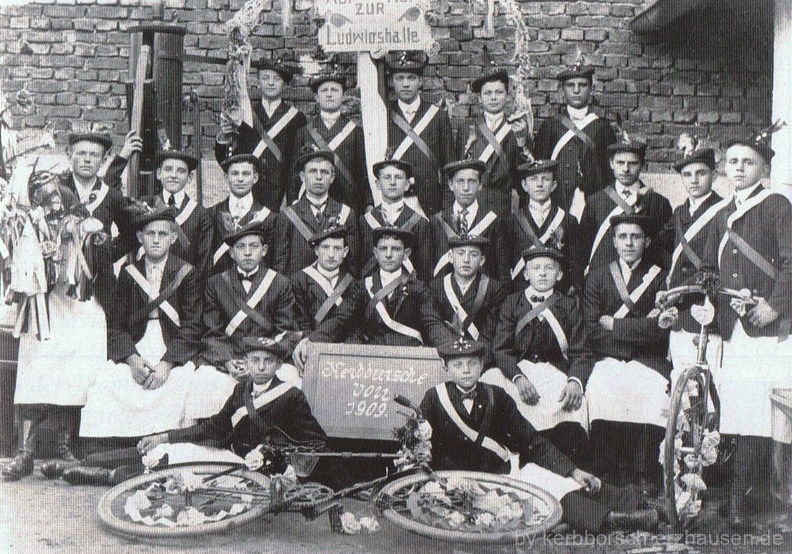 1909-1.jpg